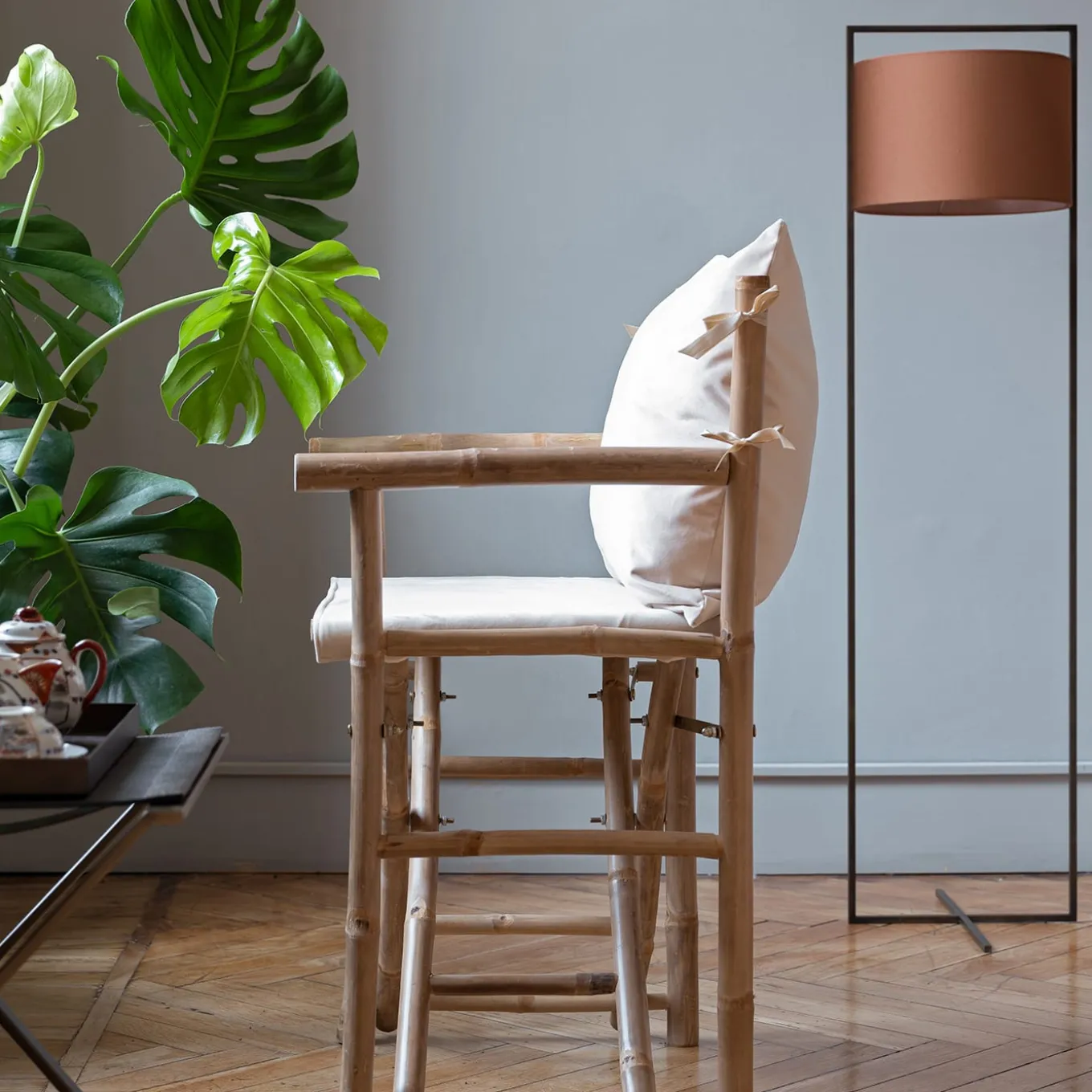 Sedia Wong in bambù con braccioli