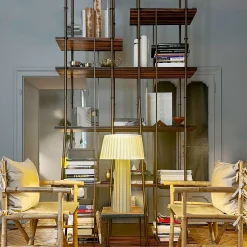 Sedia Wong in bambù con braccioli