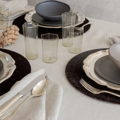 Set di 4 copripiatti piccoli in velluto marrone con supporto in legno