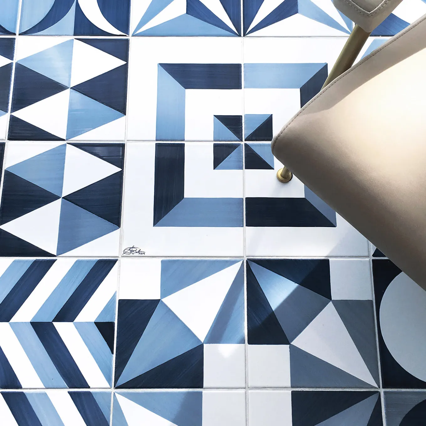 Set di 25 piastrelle tipo 4 della Collezione Blu Ponti di Gio Ponti