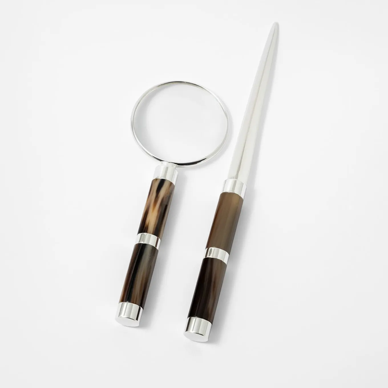 Set di lenti d'ingrandimento e tagliacarte