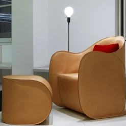 Set di poltrona e ottoman Exo