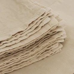 Set di tovaglia e tovaglioli in lino