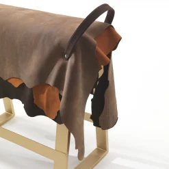 Sgabello a dondolo Agaxa di CTRLZAK