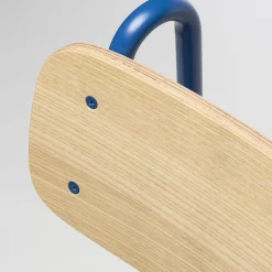 Sgabello da bar Lena Sg-65 blu e frassino naturale di Designerd