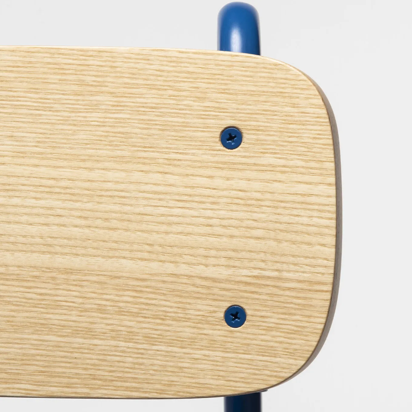 Sgabello da bar Lena Sg-65 blu e frassino naturale di Designerd