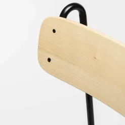 Sgabello da bar Lena Sg-65 nero e frassino naturale di Designerd