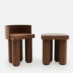 Sgabello in legno di quercia Roma con schienale