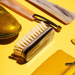 Spazzola per Scarpe in Corno