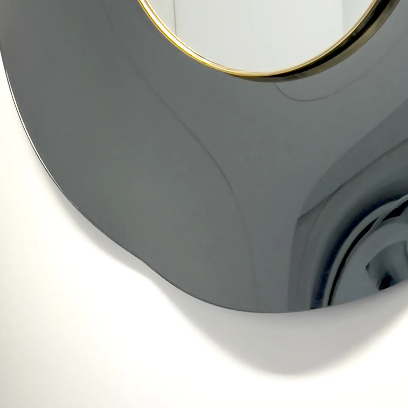 Specchio di cristallo fumé fatto a mano Undulate