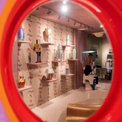 Specchio grande Leela di Kumar La Noce