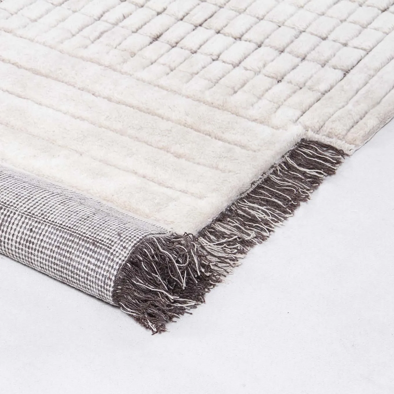 Tappeto RD Grid Berber avorio e marrone di Rodolfo Dordoni