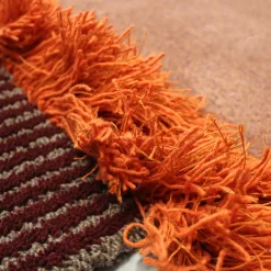 Tappeto Selce #4 Emathite Red di Studio Salaris