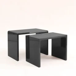 Tavoli Nesting gemelli laccati in nero