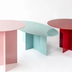 Tavolino rosa Across