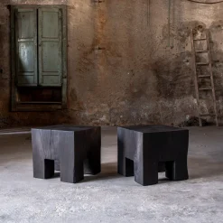 Tavolino Skelly Cube con finitura color carbone