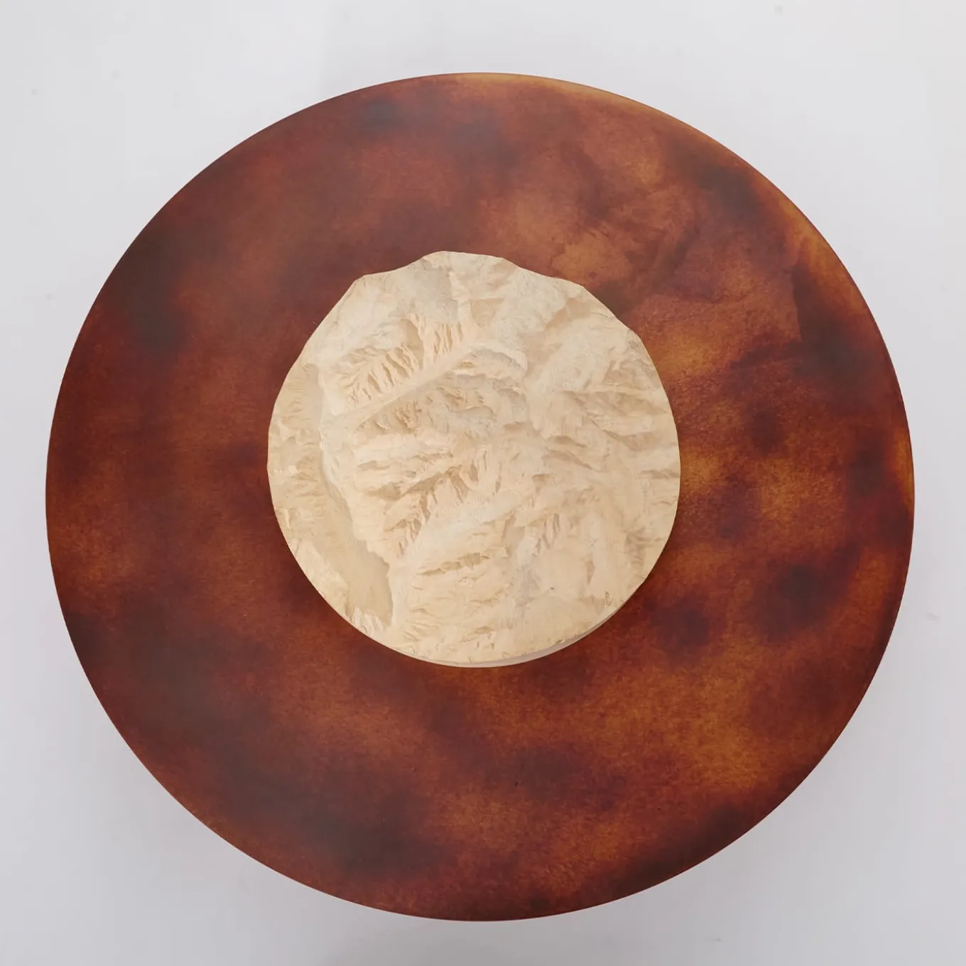 Tavolino topografico Tip designed by Riccardo Vendramin