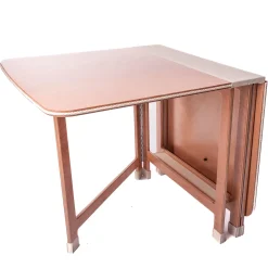 Tavolo da pranzo pieghevole con custodia impermeabile