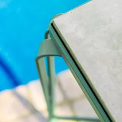 Tavolo quadrato Marina di Ciarmoli Queda Studio