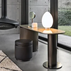 Tavolo Vanity Loop con piano in metallo