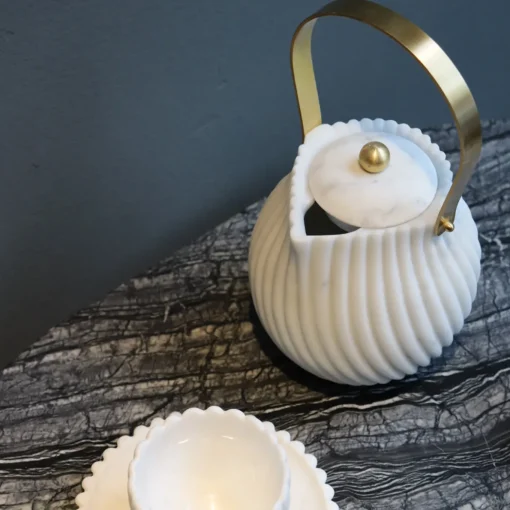 Teiera Victoria di Bethan Gray