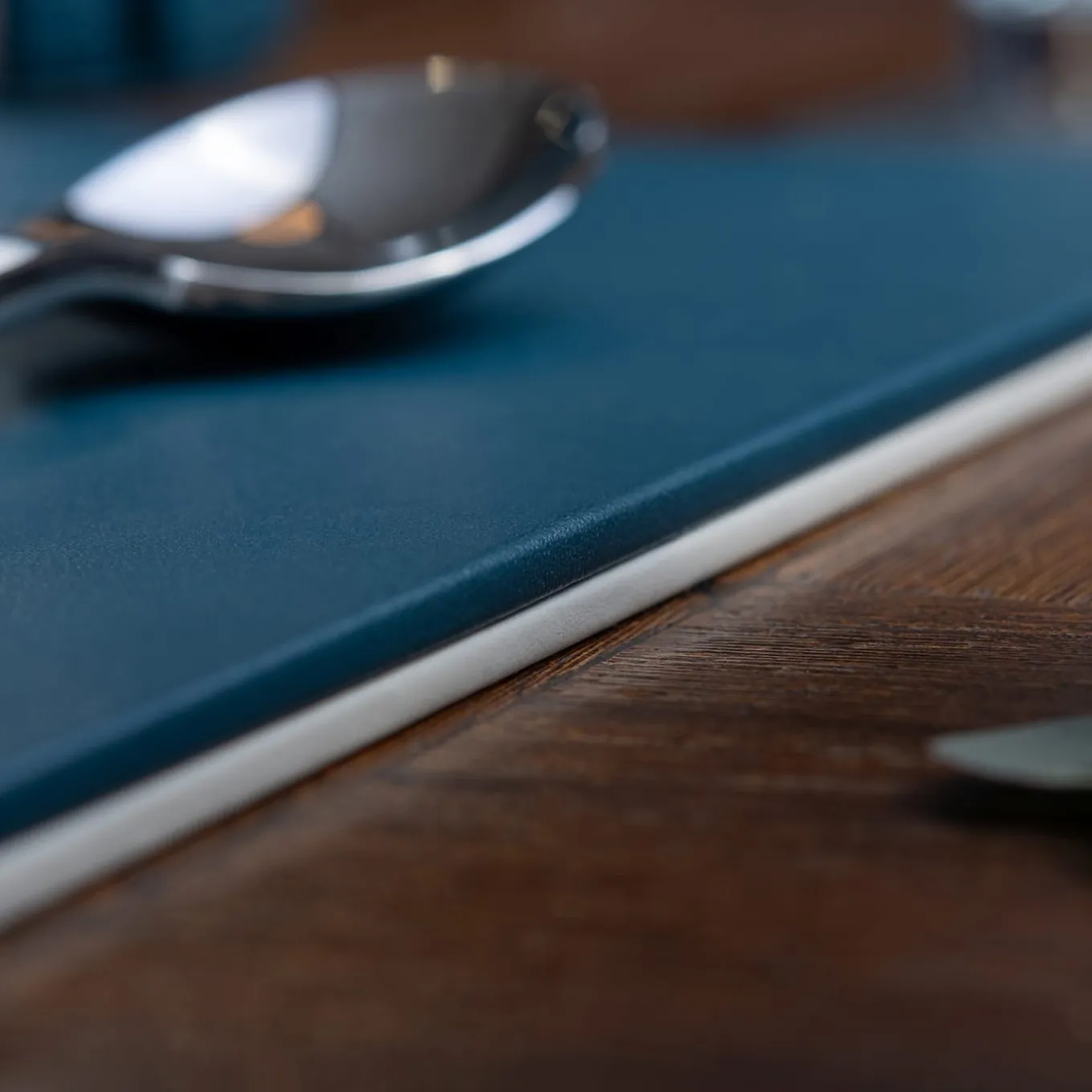 Tovaglietta rettangolare Mondrian Amalfi Blue e Luna White