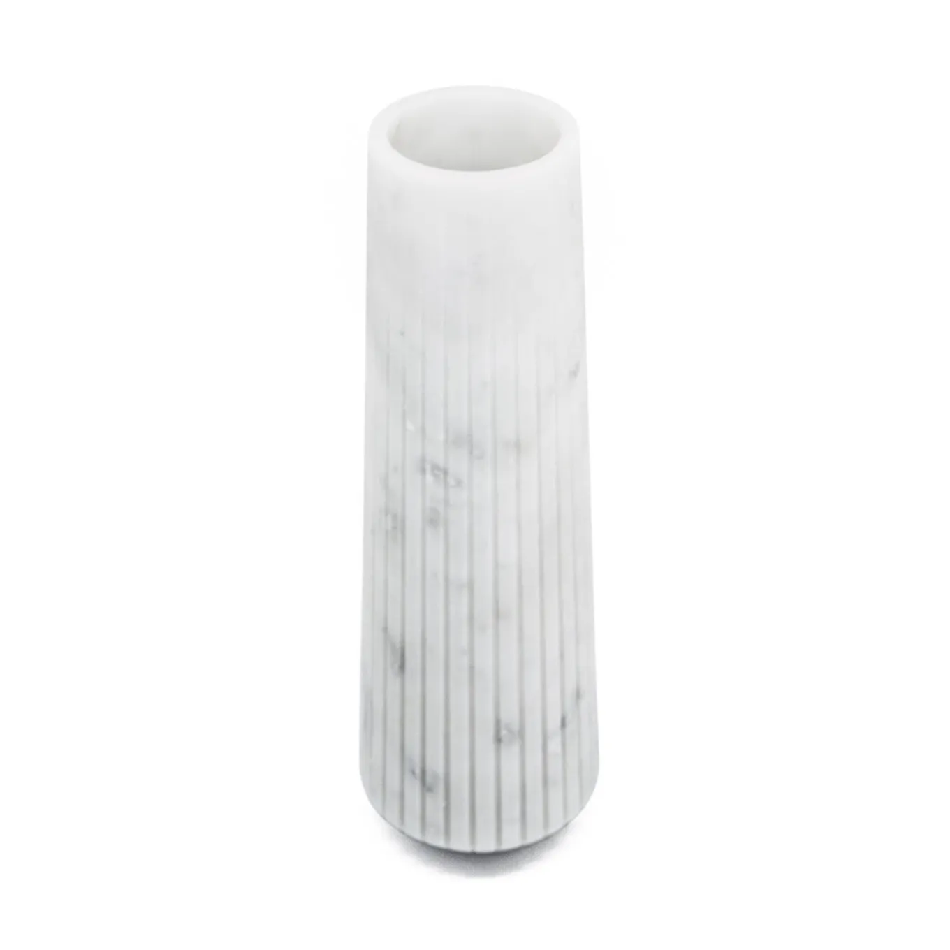 Vaso alto in marmo bianco di Carrara di Jacopo Simonetti