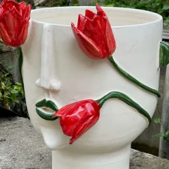 Vaso bianco antropomorfo La Conturbante