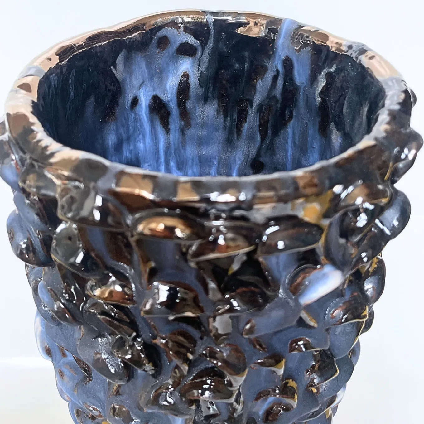 Vaso cilindrico blu e nero