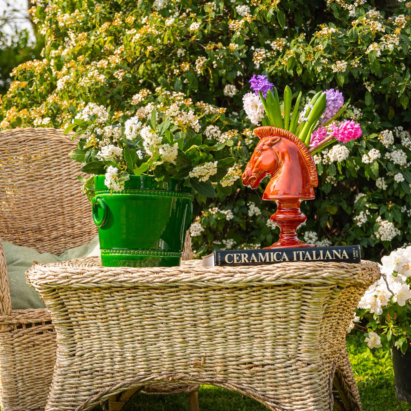 Vaso figurativo in ceramica Cheval Blanc