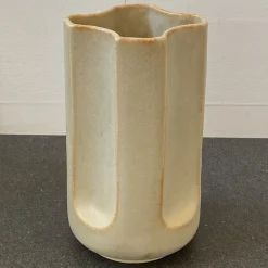 Vaso Giuseppe Sabbia in ceramica smaltata beige opaco