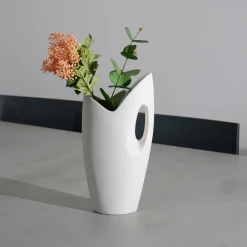 Vaso in ceramica bianca Jug