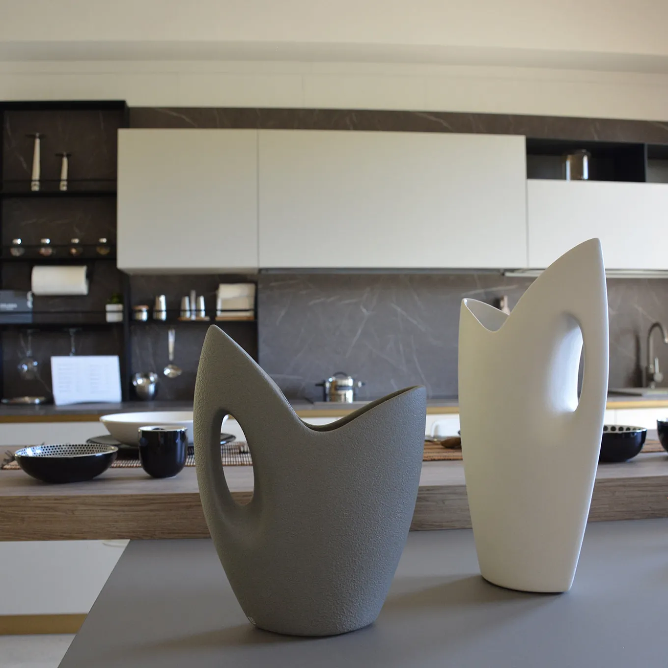 Vaso in ceramica bianca Jug