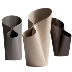 Vaso Umbravase in ceramica beige di Luca Nichetto