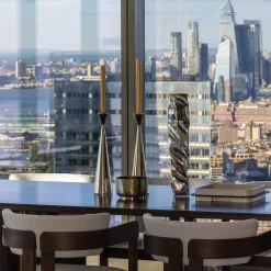 Vassoio quadrato Lloyd N. 3 con cornice avorio