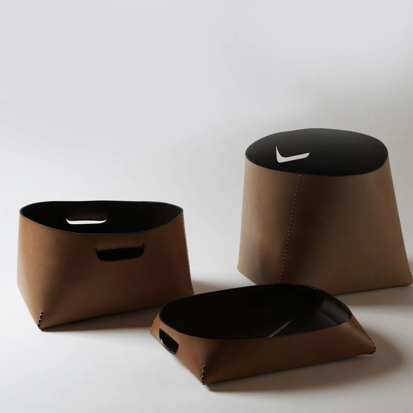 Vide Poche Organic Philippe con manici di Claude Bouchard